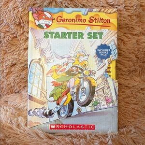 Scholastic Geronimo Stilton Starter Set - Yellow, Green, Red